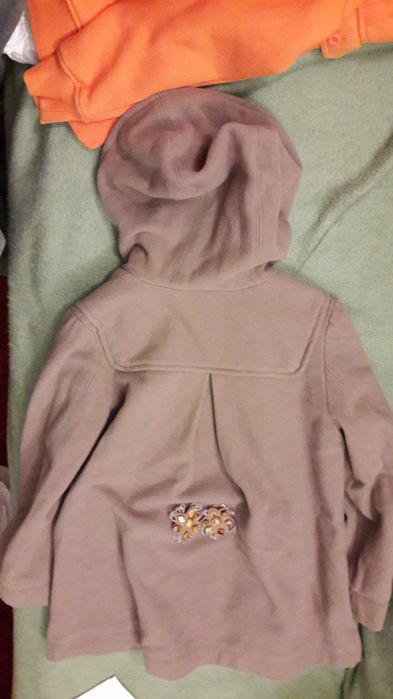 palton Zara  140 cm, geci fete -de iarnă+ bonus 1 pluş