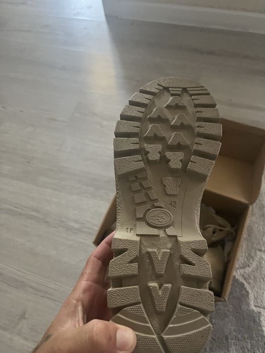 Продам берцый новый