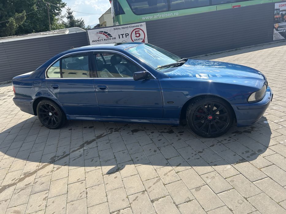 BMW Seria 5 0 — imagine 5