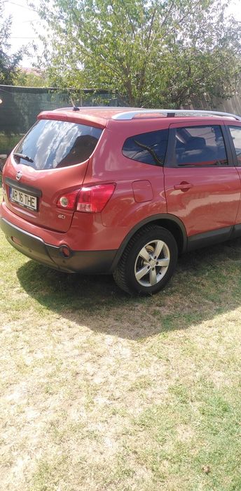 Vând Nissan Qashqai +2 an 2009