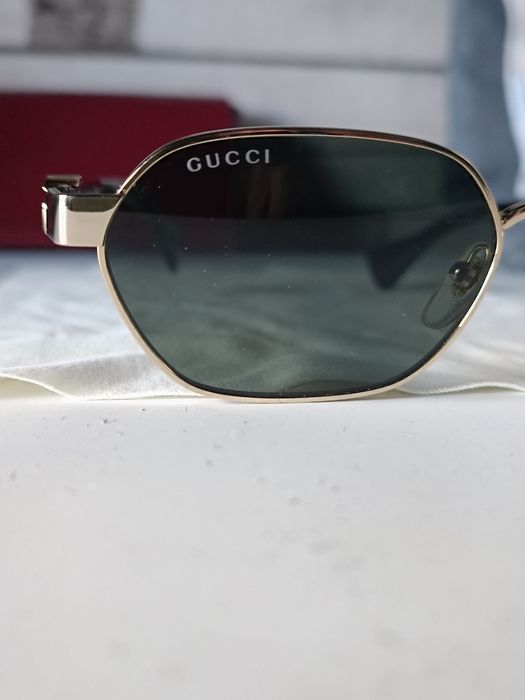 GUCCI-дамски слънчеви очила