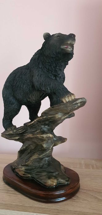 Статуетка на мечка