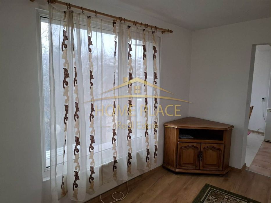 Дава се под наем Тристаен апартамент в Варна, Цветен квартал - 85 кв.м за 448.8 € - Снимка #4