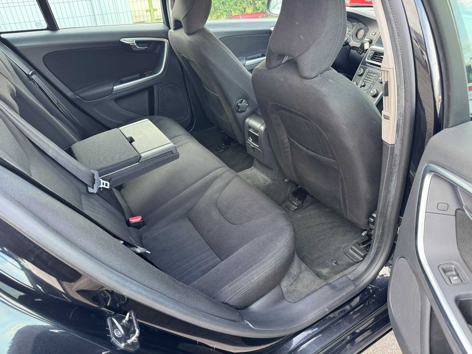Volvo V60 DRIVe - An 2011 - 1.6 D2 115Cp Euro 5 - City Safety