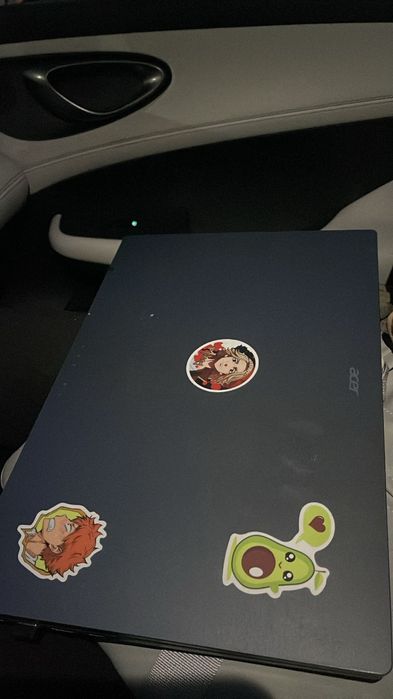 Срочно продам ноутбук