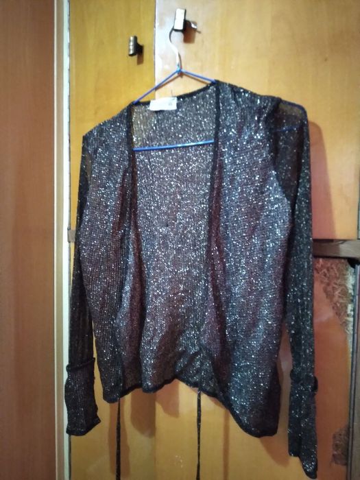 Продаются платья вечерние.