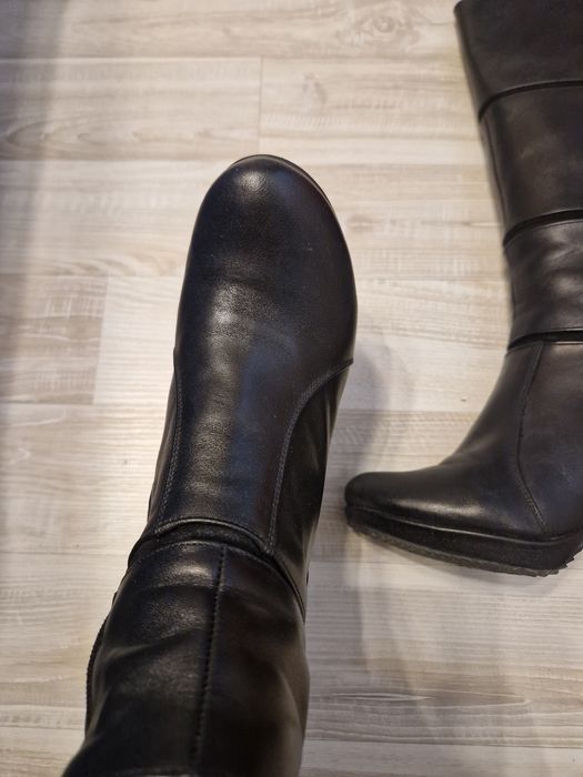 Cizme din piele cu toc