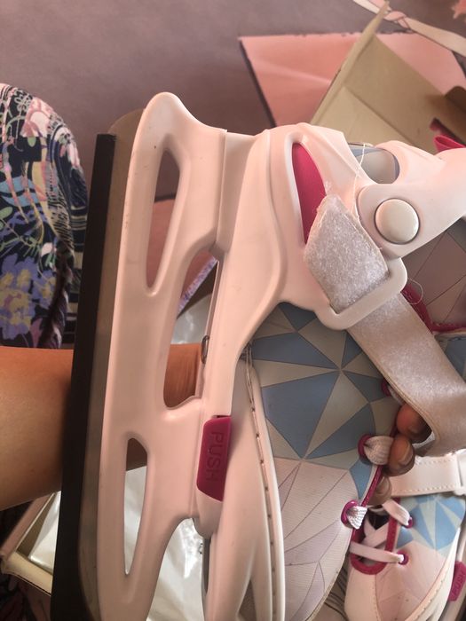 Коньки на девочку 26-31 размер