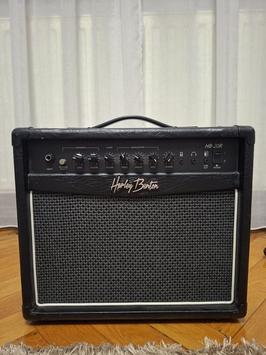 Set chitara Harley Benton cu amplificator