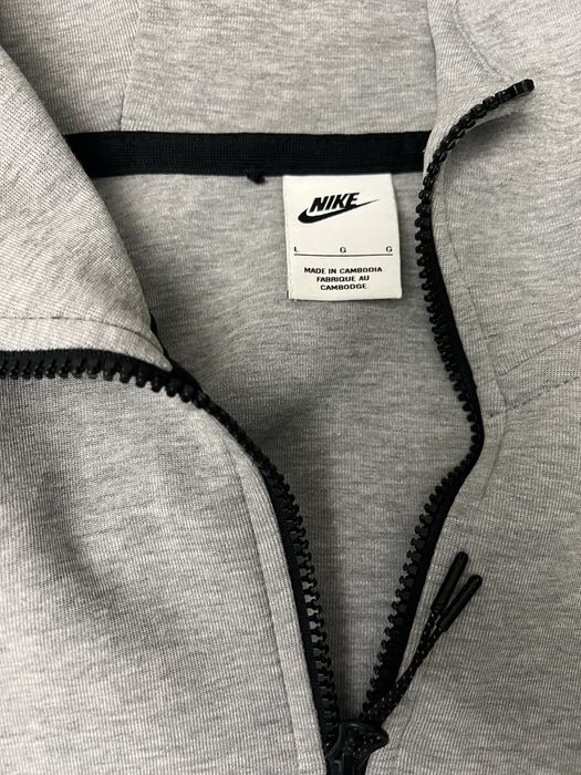 Nike  Tech Fleece зелената е нова сивия е носен в добро състояние 50 зелена 100 комплекта или само долницата 50€