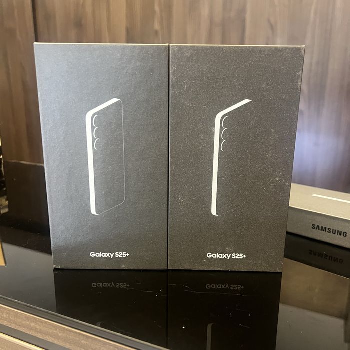 Нов! 2г. гаранция! Samsung Galaxy S25+ Plus 512GB + 12GB RAM