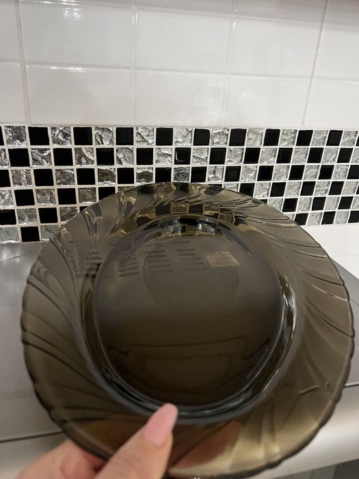 Продам блюдо Люминарк 1800 новые