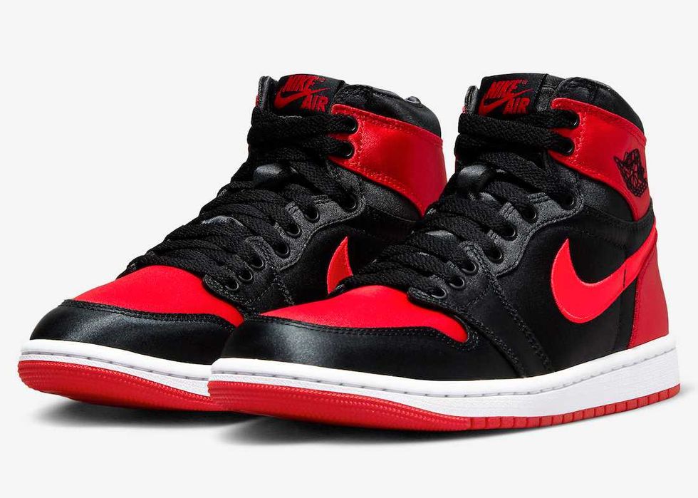 Jordan 1 Satin bred 44  100% оригинал