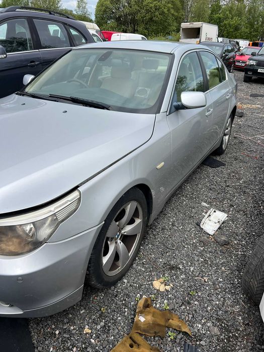 Dezmembrez BMW seria 5 2.0D cod M47 cutie automată