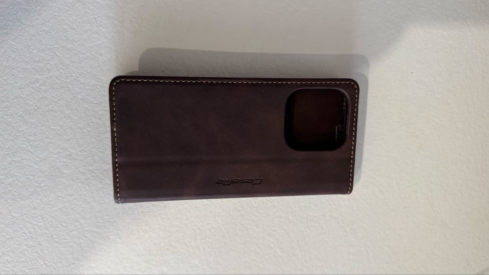 Чехол на iPhone 15 pro