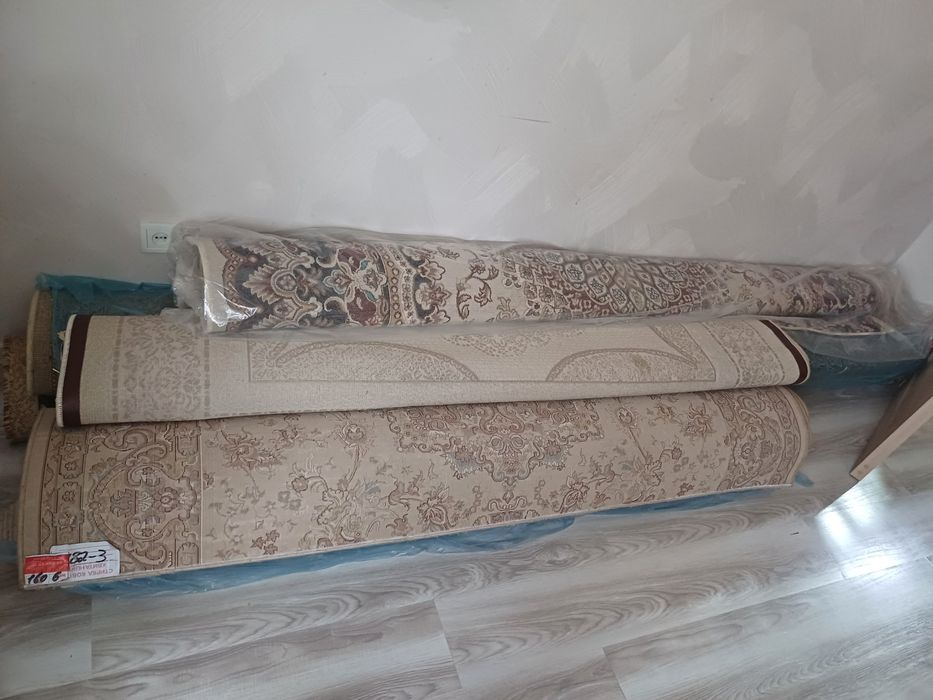 Продажа срочно  ковров