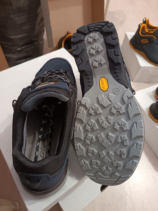 Мъжки туристически обувки Gri Sport, нови