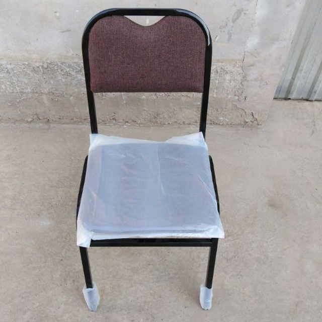 Офисные стулья .