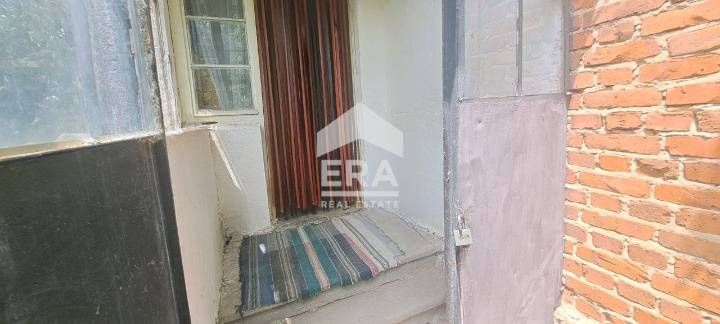 Продава се Къща в с. Подвис, Област Бургас - 62 кв.м за 181 €/кв.м - Снимка #4