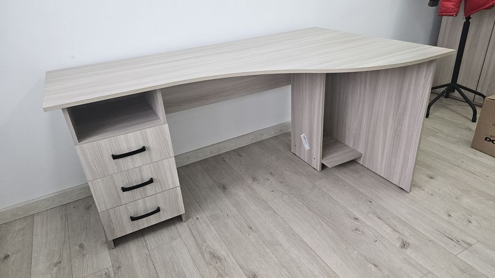 Стол эргономичный КУЛ-04 Правый