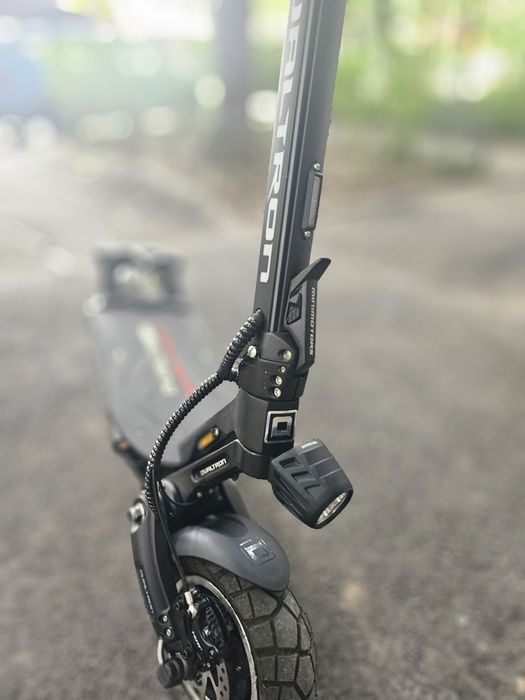 Vand trotineta electrica Dualtron Victor Limited • 430 km • EY4 •