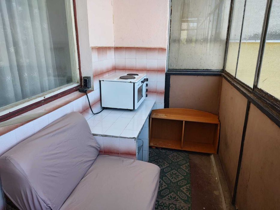 Дава се под наем Двустаен апартамент в Разград, Орел - 75 кв.м за 200 € - Снимка #1