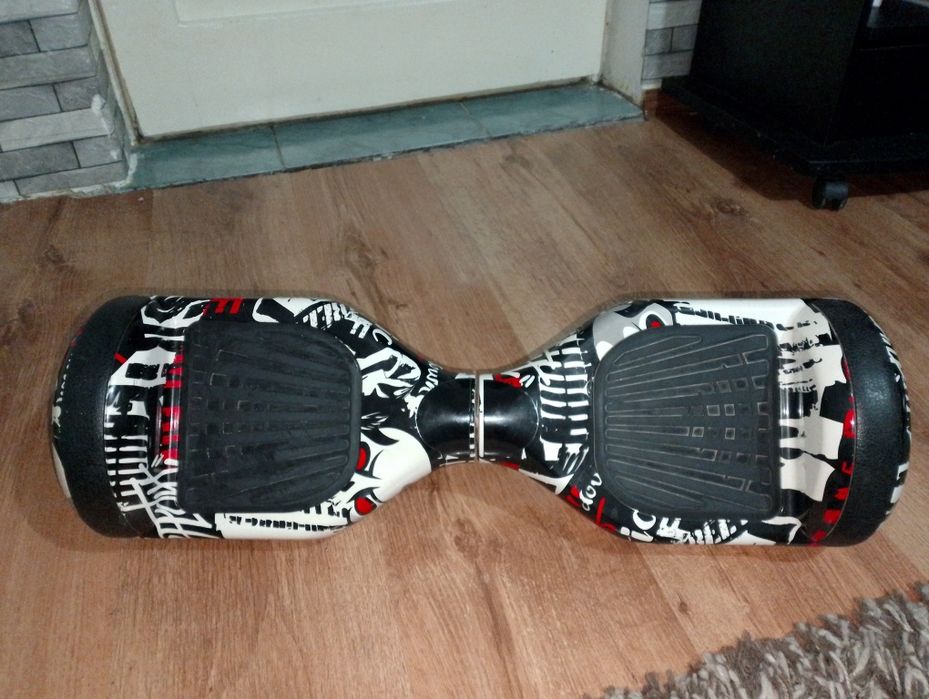 Hoverboard aproape nou [prețul este negociabil]