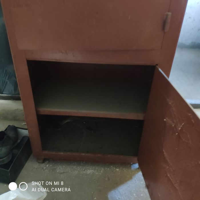 Продам металлический сейф