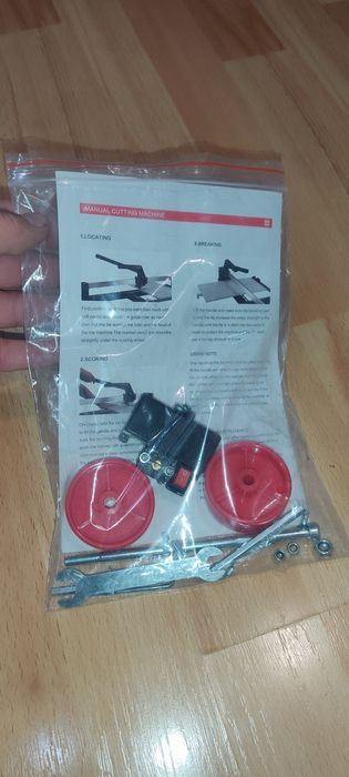 Продам резак плитки,  керамогранита