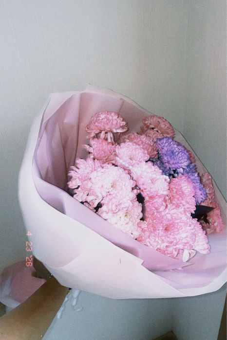 Розовый цветы  почти 40 шт