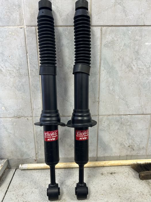 Передние амортизаторы