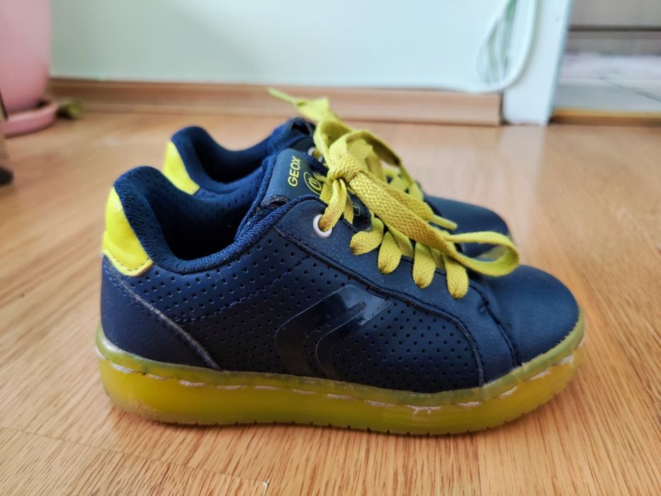 Детски обувки / маратонки Geox - номера 26, 27, 28