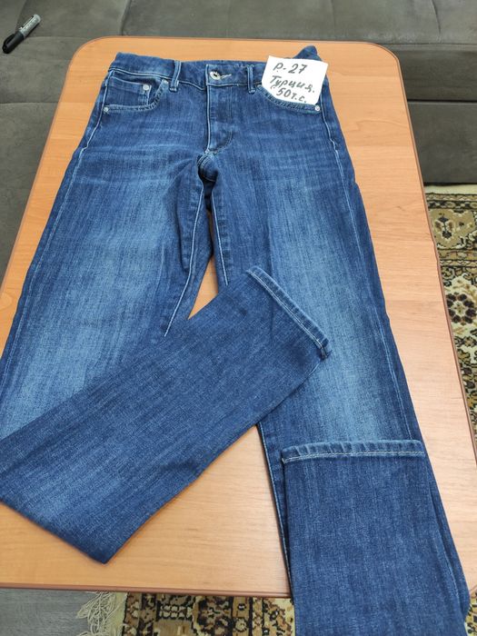Джинсы женские 27,31 размер