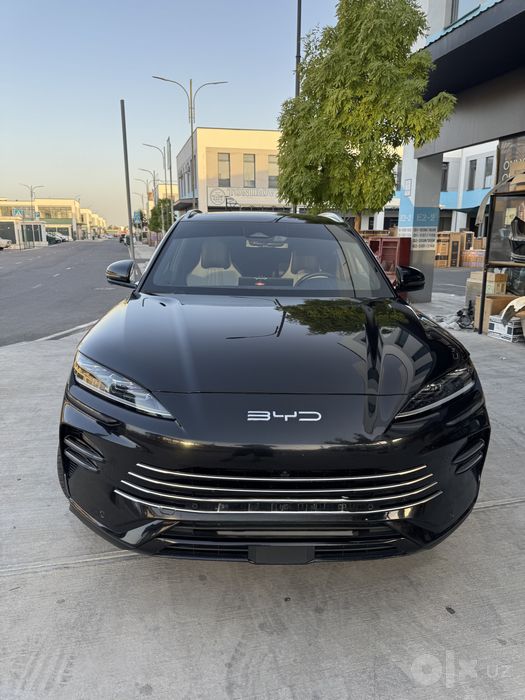 Byd Chempion 605 km Qora rang Batareya yomkisti 98%