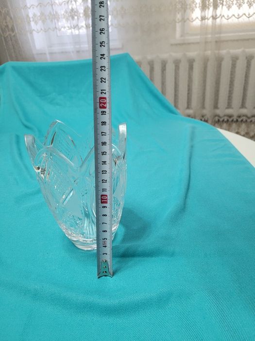 Продаются хрустальные вазы