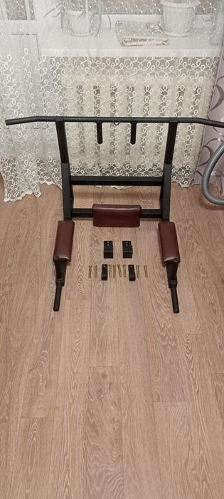 Турник продам новый