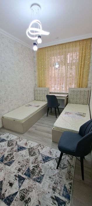 Сдаётся 3 комнатная квартира на долгосрочную аренду.