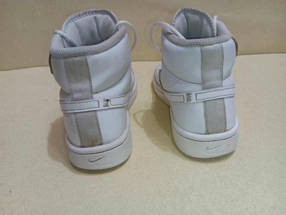 Nike кожени N 38- 19 лв