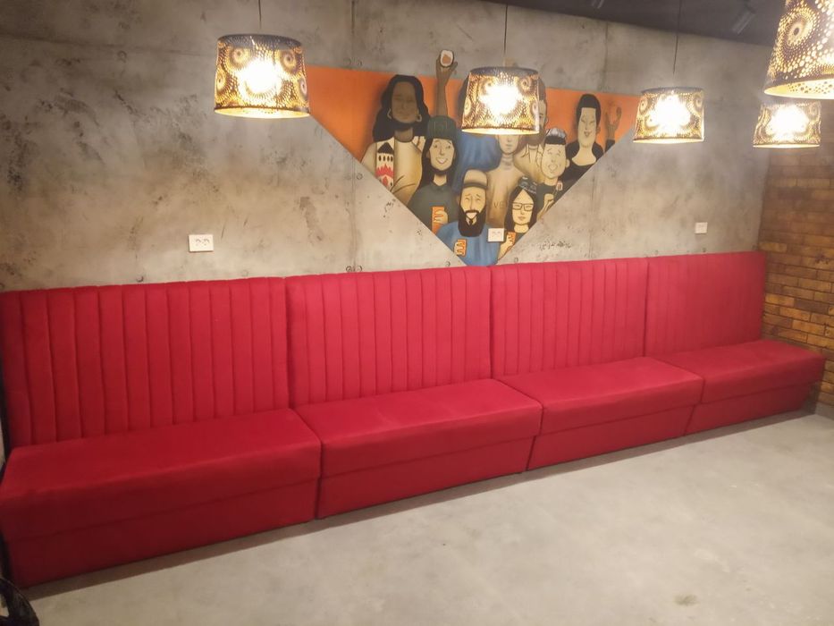 Обивка, перетяжка мягкой мебели, с гарантией!