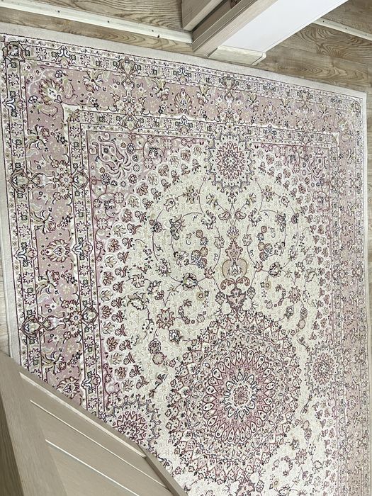 Ковры разные новые почти