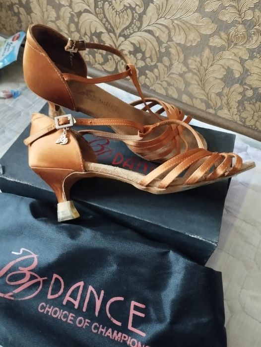 Туфли для бальных танцев,сапоги