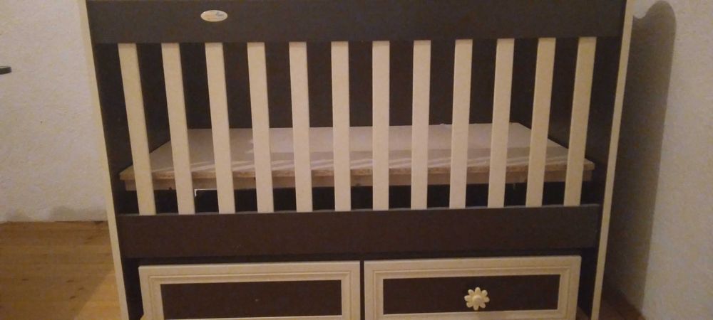 Дървено детско легло