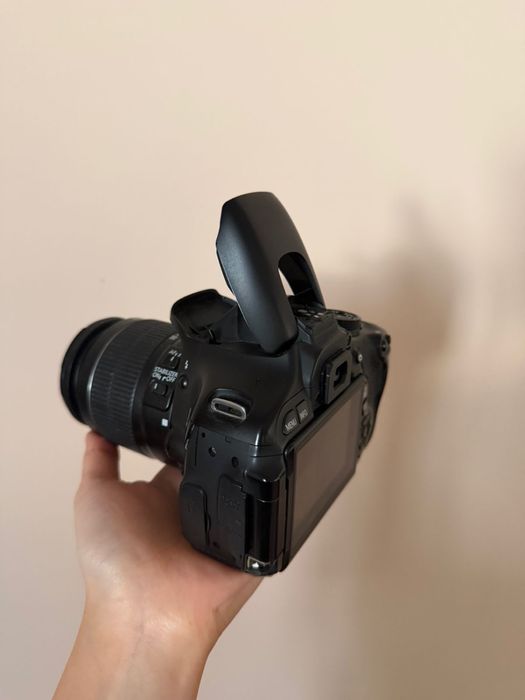 Фотоаппарат Canon 600D