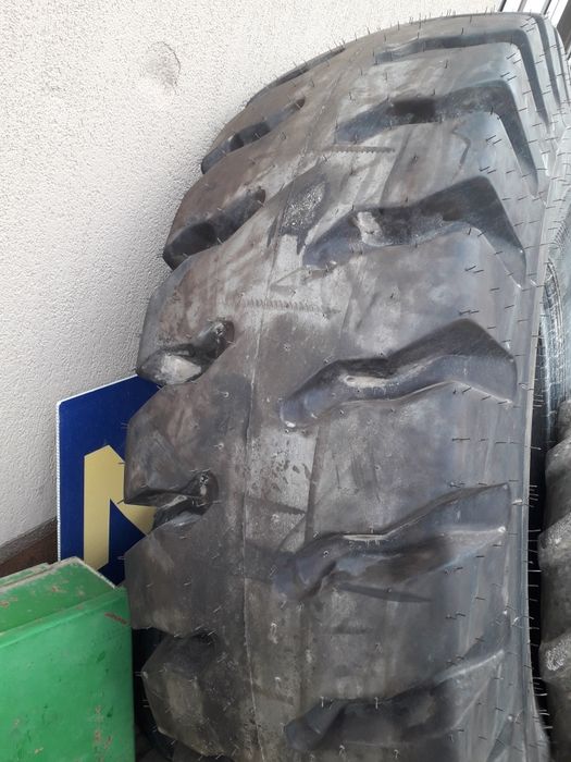 Cauciuc  nou 18.00-25 Galaxy cu 40 Ply