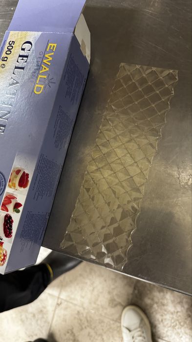 Телефон Oppo A77 5G