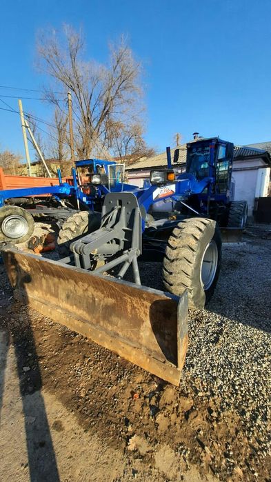 Услуги автогрейдер 215 и экскаваторы погрузчики 3в1 петушок и грейдер