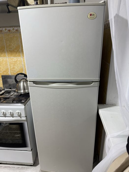 Продам холодильник LG