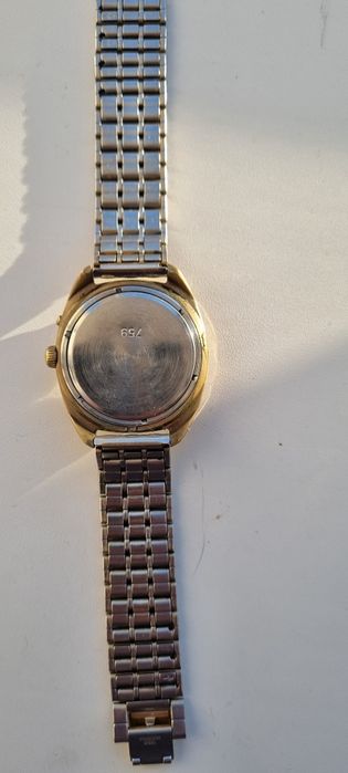 Продам часы слова