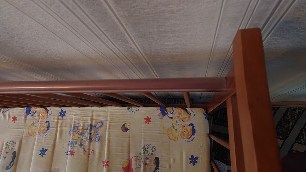 Продам кровать детскую