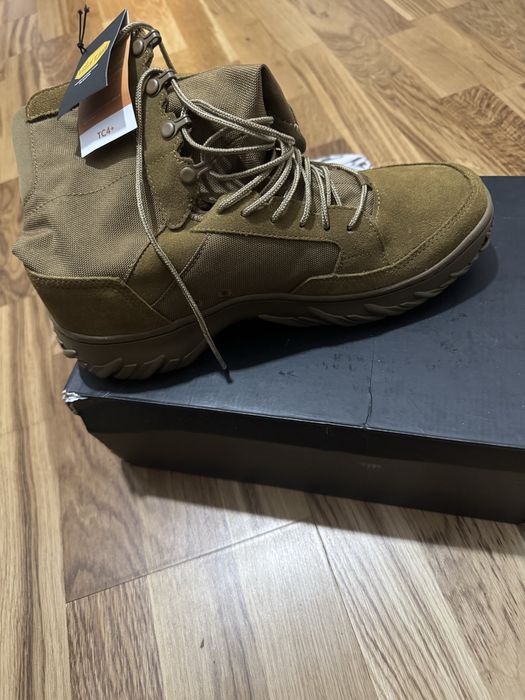 Bocanci militari Oakley piele intoarsa/ vara